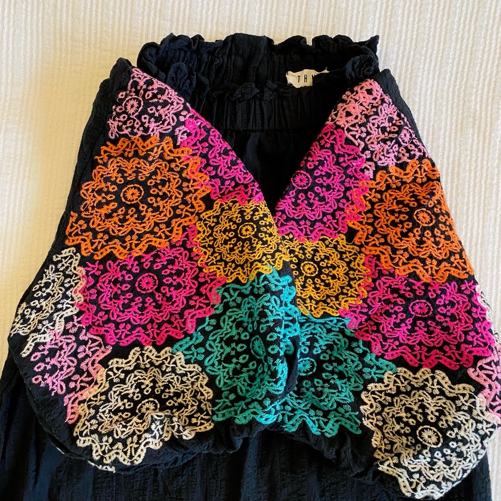 THML Anthropologie Floral Embroidered Puff Sleeve Top - Picture 6 of 12